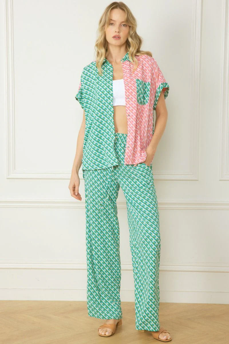 Lightweight Print Pants in Green - Image 5