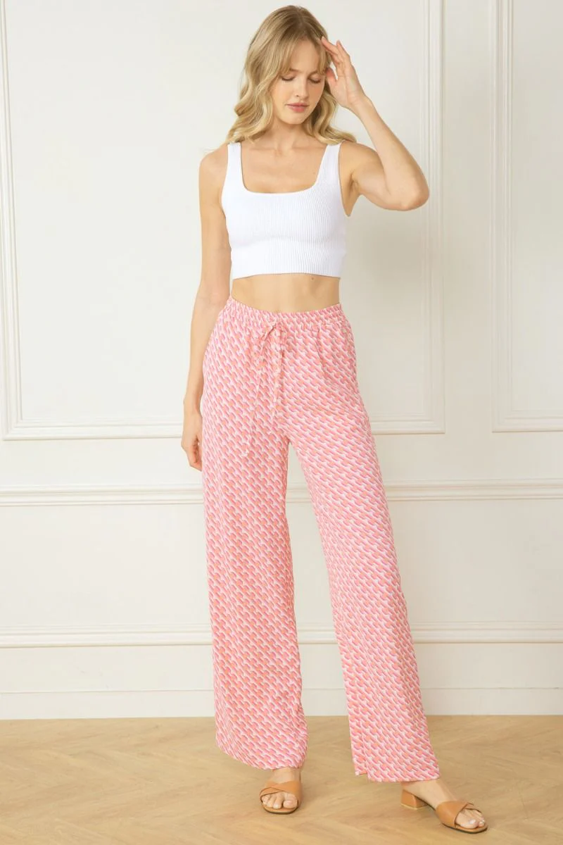 Lightweight Print Pants in Pink - Image 5