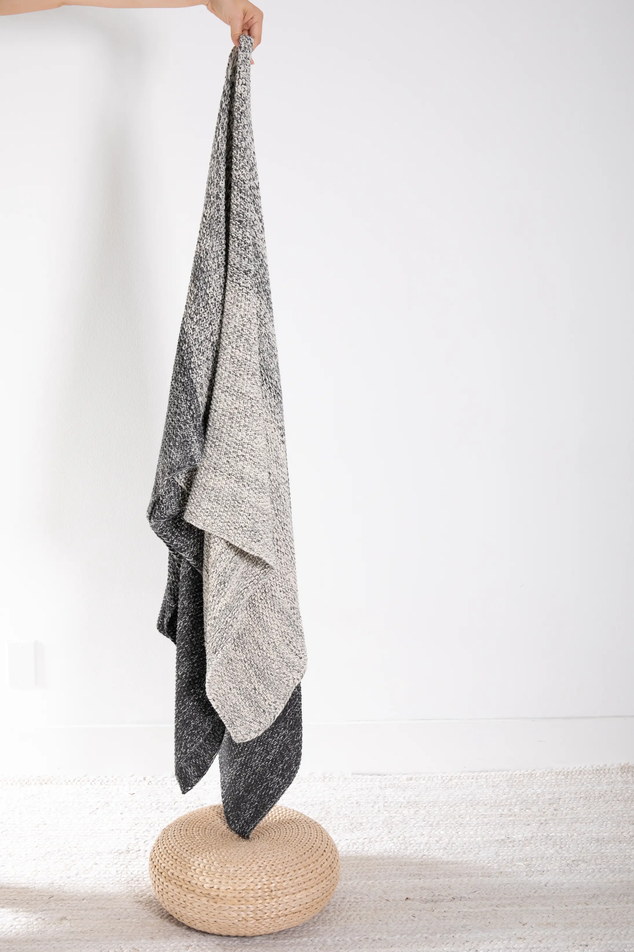 Zac - Dark grey/Natural - 100% organic cotton throw - Image 3